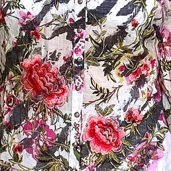 NWT Meant to Keep Shirt Embroidery - Picture 11 of 16